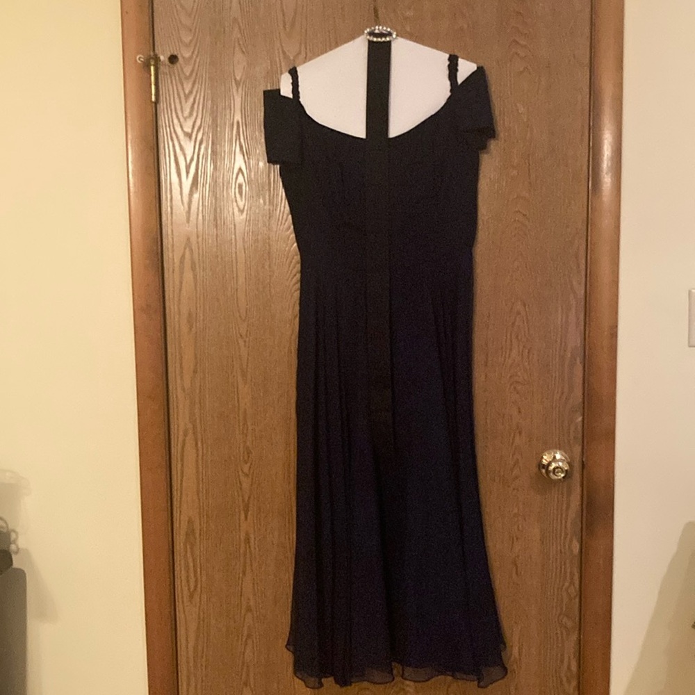 Classy long Navy Dress; size 12